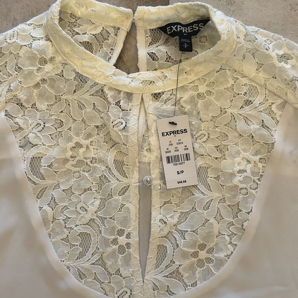 Express Top Size Small - Picture 2 of 3